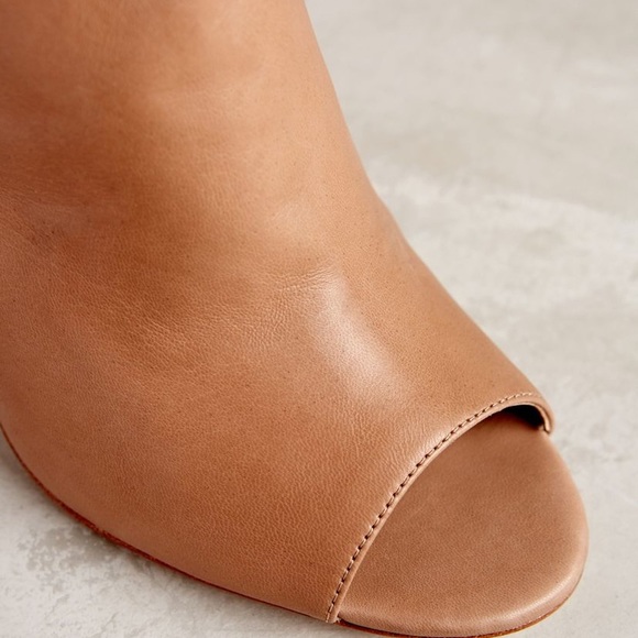 Cynthia Vincent Note Heels NWT - Picture 5 of 8